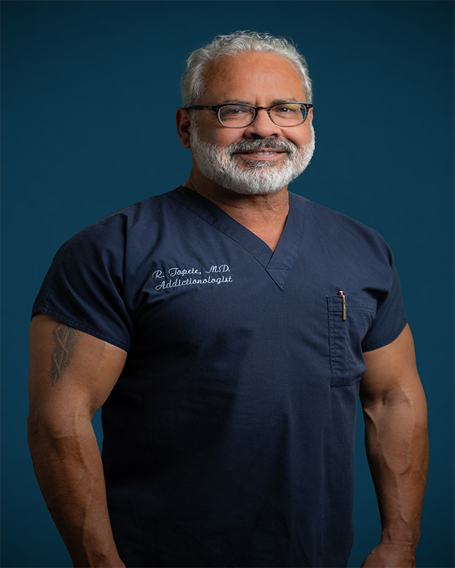 Dr. Reyes Topete, M.D. FASAM